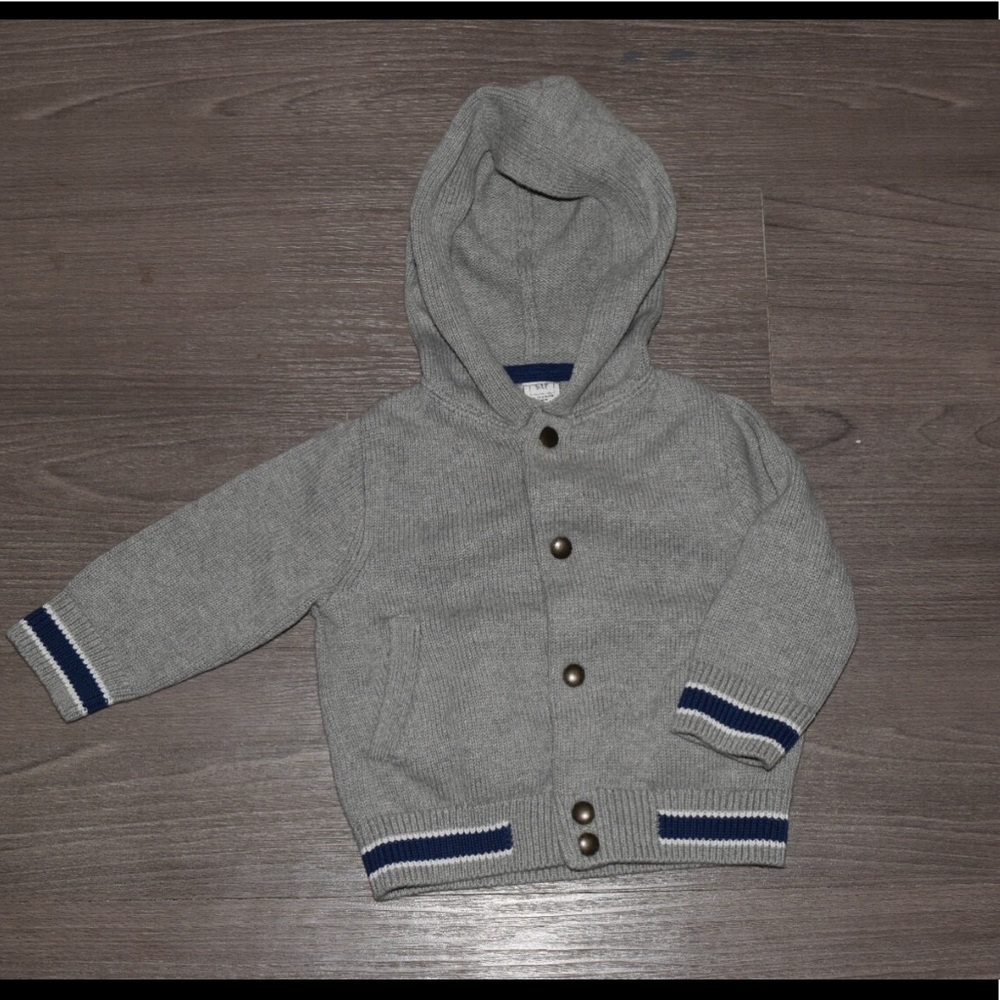BabyGap Gray sweater Size 12-18mo